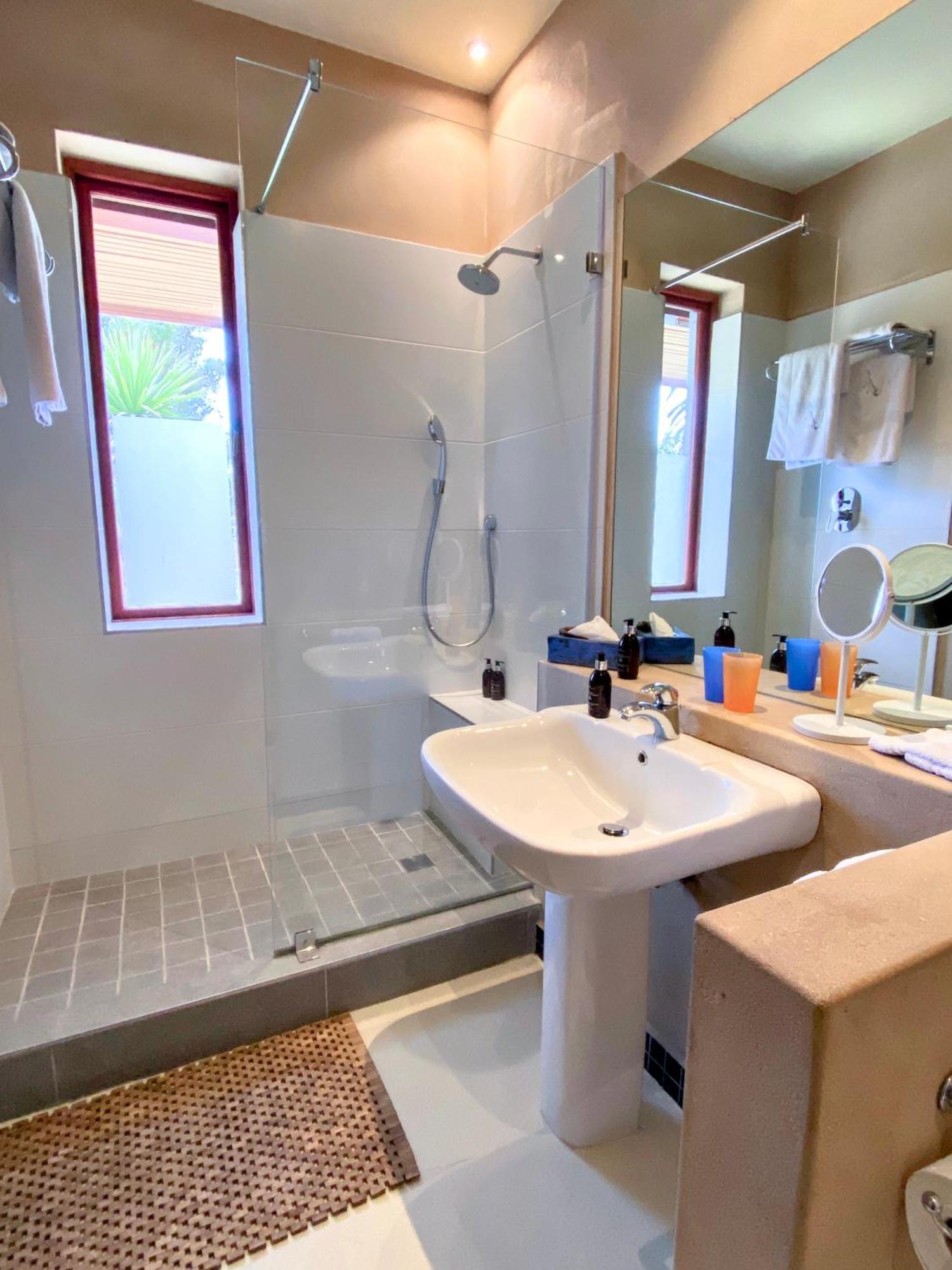 Lezard Bleu Guest House Cape Town Eksteriør bilde